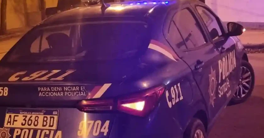 Pelea en barrio Sarmiento: dos mujeres lesionadas tras un altercado por celos en la vía pública