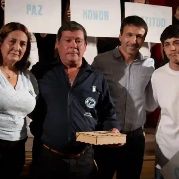 Malvinas en Humberto Primo: homenaje a excombatiente