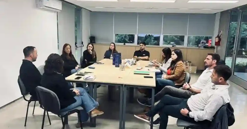 San Vicente: impulsan el bachillerato para adultos con empresas locales