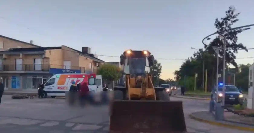 Motociclista murió tras chocar con una pala mecánica en Villa Ocampo