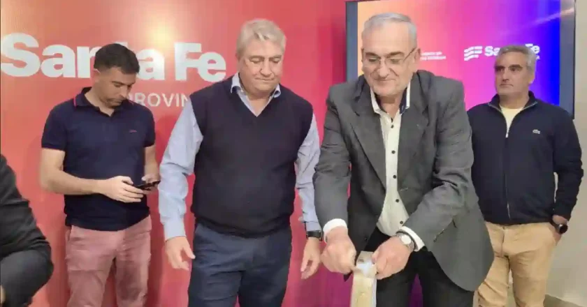 Calvo participó de la apertura de ofertas para el mantenimiento de rutas provinciales en el departamento Castellanos