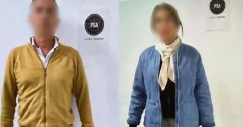 Relaciones sexuales en un avión: las sanciones que enfrentan los pasajeros detenidos