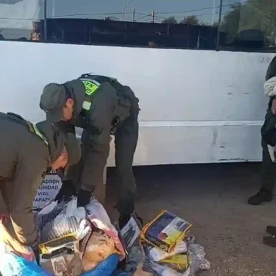 Ceres: Gendarmería encuentra 67 kilos de droga en un colectivo