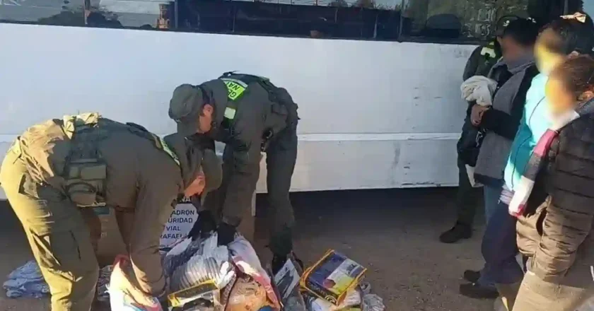 Ceres: Gendarmería encuentra 67 kilos de droga en un colectivo