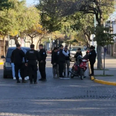 Rafaela: dos detenidos con arma de fuego y droga en moto