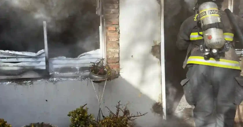 Rafaela: voraz incendio destruyó un dormitorio en calle E. Galassi