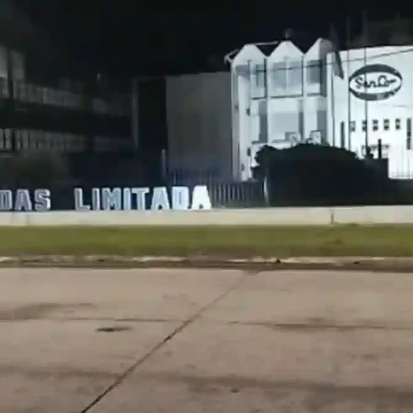 Incendio en la planta de Sancor en Sunchales: evacuación y operativo de emergencia