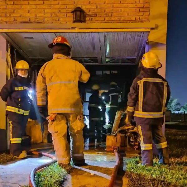 Incendio en una vivienda de Rafaela provocó importantes daños materiales