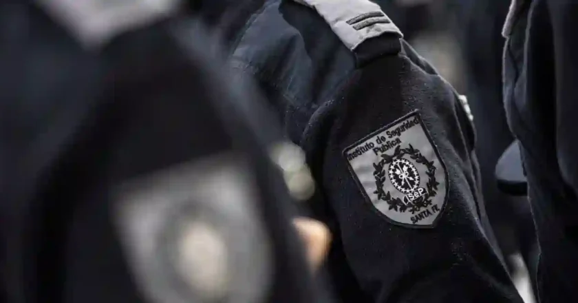 Santa Fe abre la inscripción para ingresar a la Policía con becas de hasta $500 mil