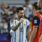 Argentina venció a Austria con dos goles de Messi y avanzó de ronda