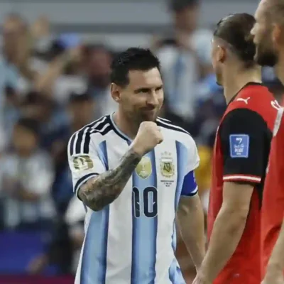 Argentina venció a Austria con dos goles de Messi y avanzó de ronda