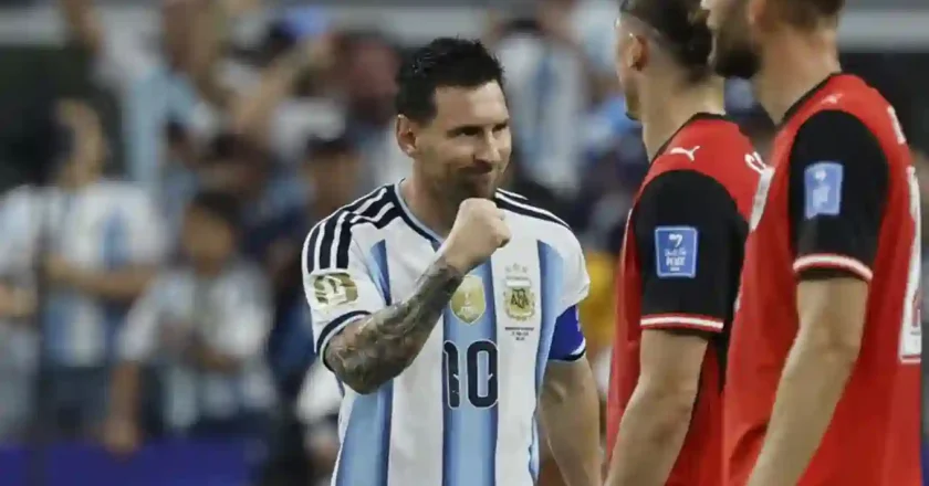 Argentina venció a Austria con dos goles de Messi y avanzó de ronda