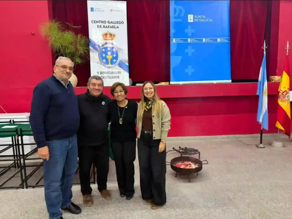 Calvo acompañó una nueva edición de la fiesta de San Juan en el centro gallego de Rafaela y destacó el valor de las tradiciones 1 Calvo acompañó una nueva edición de la fiesta de San Juan en el centro gallego de Rafaela y destacó el valor de las tradiciones