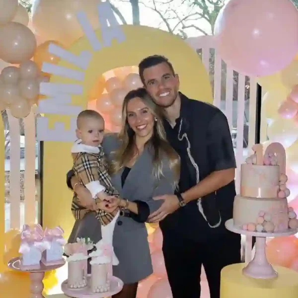 Giovani Lo Celso y Magui Alcacer: la historia de amor que nació en un hospital