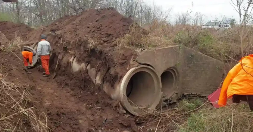 La Municipalidad avanza con el recambio de alcantarillas rurales y transforma los compromisos en obras
