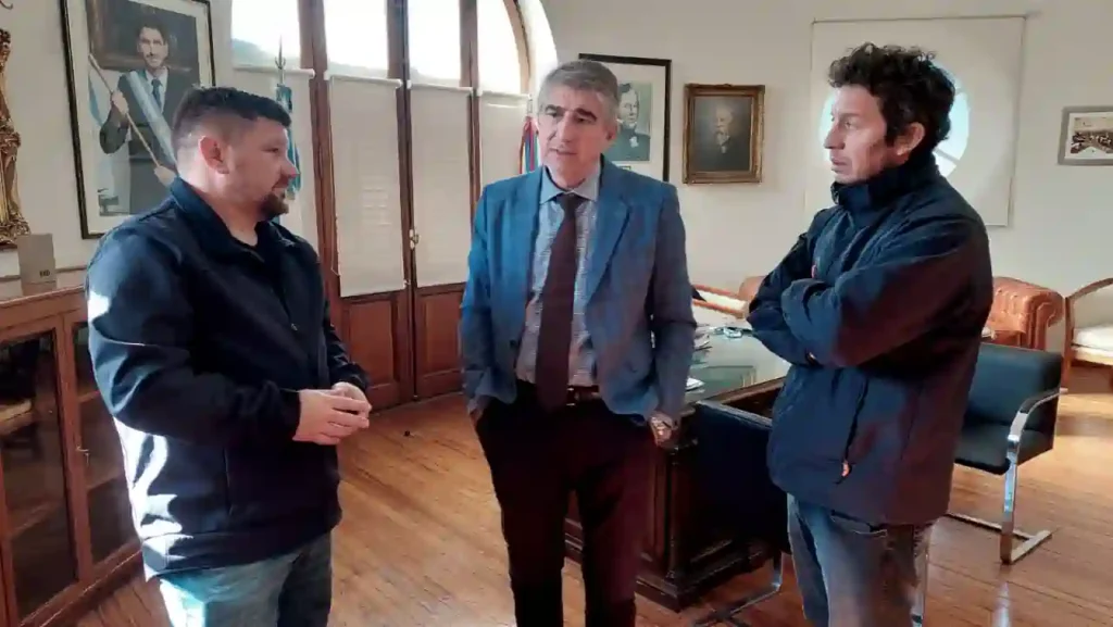 El Gobierno Provincial acompaña a Sunchales: Pinotti, Zamateo y Bastía anunciaron avances en obras históricas 1 El Gobierno Provincial acompaña a Sunchales: Pinotti, Zamateo y Bastía anunciaron avances en obras históricas