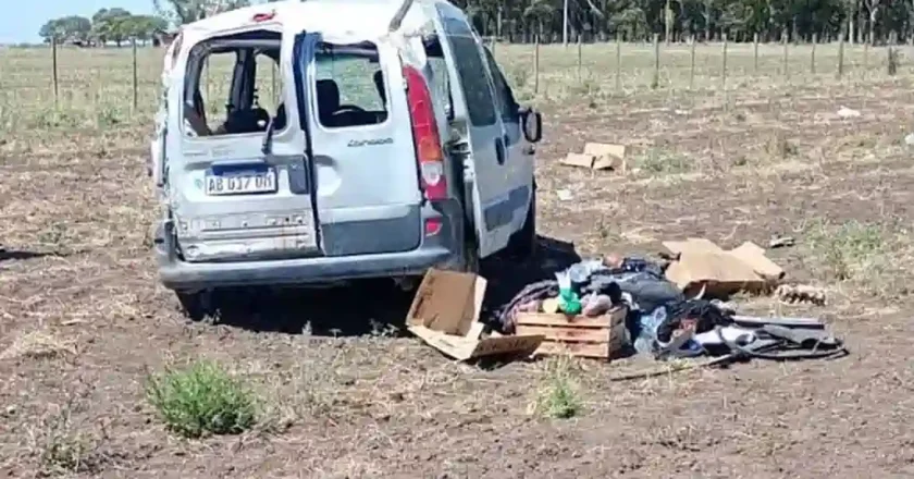 Vuelco en la Ruta Nacional 34 a la altura de Lehmann: una Kangoo terminó con personas lesionadas