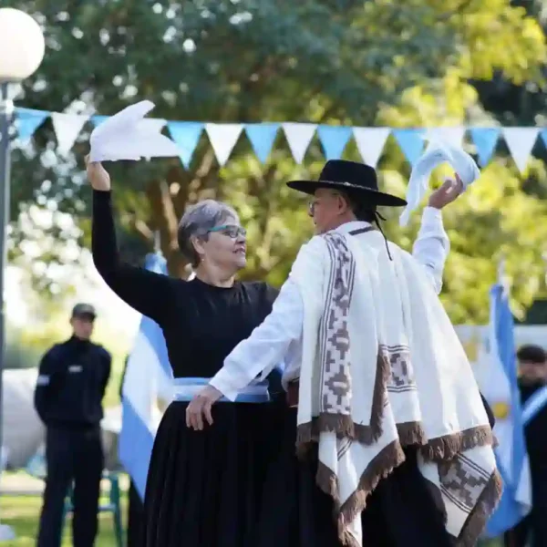 Humberto Primo conmemoró el 210° aniversario de la Independencia Argentina