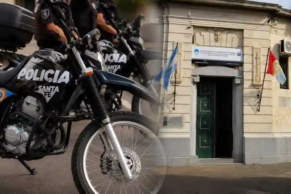 Condenaron a dos policías que le sustrajeron 1.500 dólares a un hombre en el marco de un control vehicular en la ciudad de Santa Fe 1 Condenaron a dos policías que le sustrajeron 1.500 dólares a un hombre en el marco de un control vehicular en la ciudad de Santa Fe