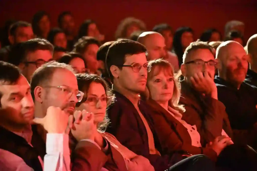 El ritual de la ciudad celebró sus 21 años: finalizó el Festival de Teatro Rafaela 2026 1 El ritual de la ciudad celebró sus 21 años: finalizó el Festival de Teatro Rafaela 2026