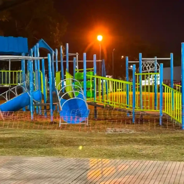 El espacio verde de APADIR ya cuenta con nuevos juegos y equipamiento