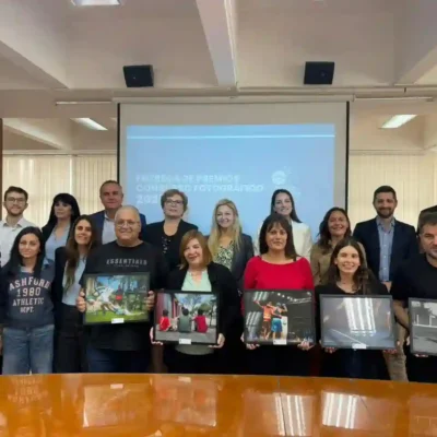 El Concejo Municipal inaugura una muestra con las fotografías ganadoras de sus concursos