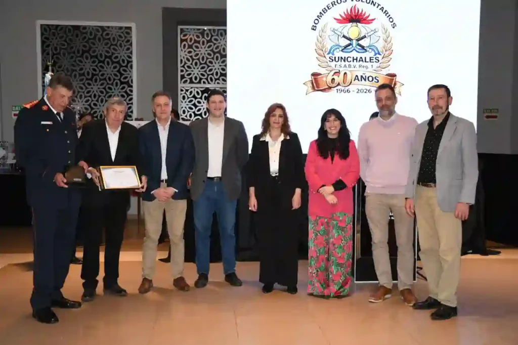 El Concejo Municipal acompañó a la Asociación de Bomberos Voluntarios de Sunchales en la celebración de sus 60 años de vida 1 El Concejo Municipal acompañó a la Asociación de Bomberos Voluntarios de Sunchales en la celebración de sus 60 años de vida