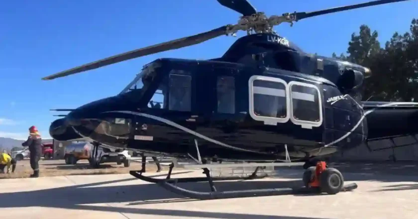 Tragedia en San Juan: murieron siete personas al caer un helicóptero que iba a combatir incendios