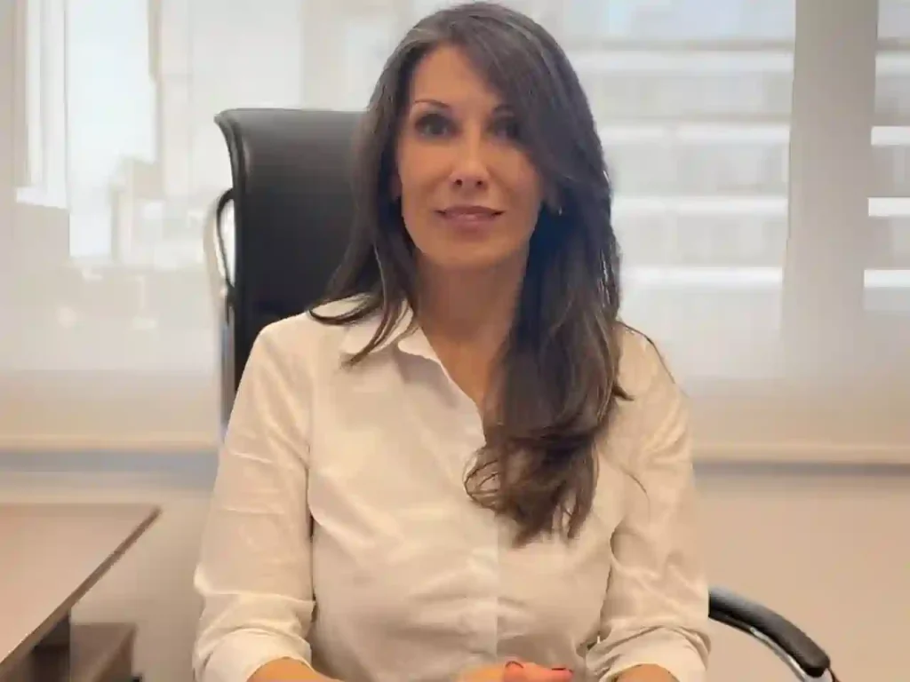 Alejandra Cardona llega a la Muestra Industrial para analizar cómo la minería puede impulsar a la Región Centro 1 Alejandra Cardona llega a la Muestra Industrial para analizar cómo la minería puede impulsar a la Región Centro