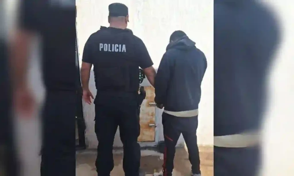 Sunchales: detuvieron a un hombre acusado de robar dinero y celulares de una vivienda 1 Sunchales: detuvieron a un hombre acusado de robar dinero y celulares de una vivienda
