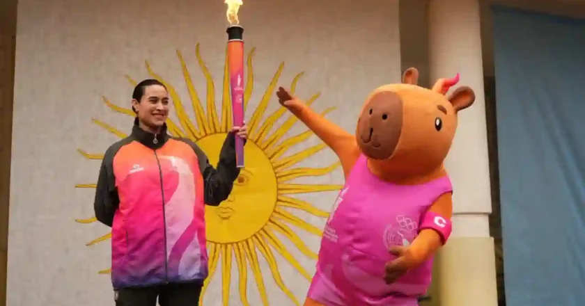 Rafaela recibe la llama suramericana e inaugura el nuevo velódromo
