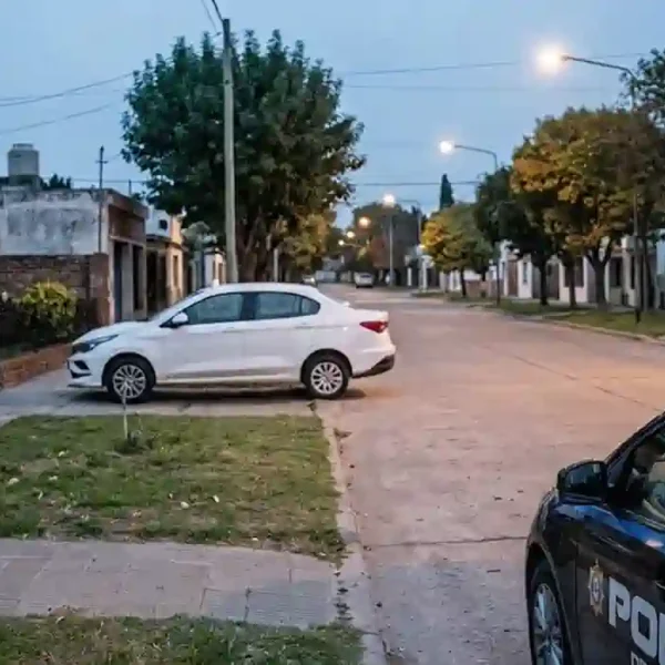 Remisero sufrió un robo en Rafaela y recuperaron el auto en Villa Podio