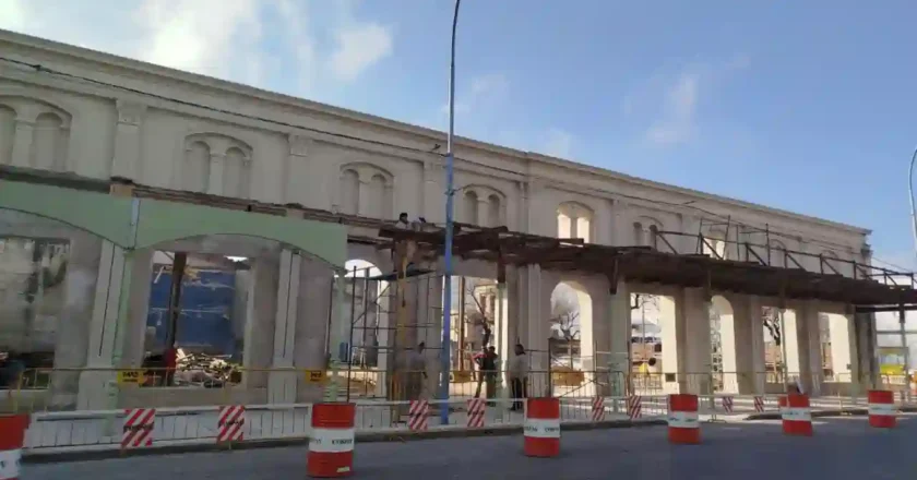 La transformación de la Recova Ripamonti entra en su etapa final con nuevas veredas y la instalación del techo