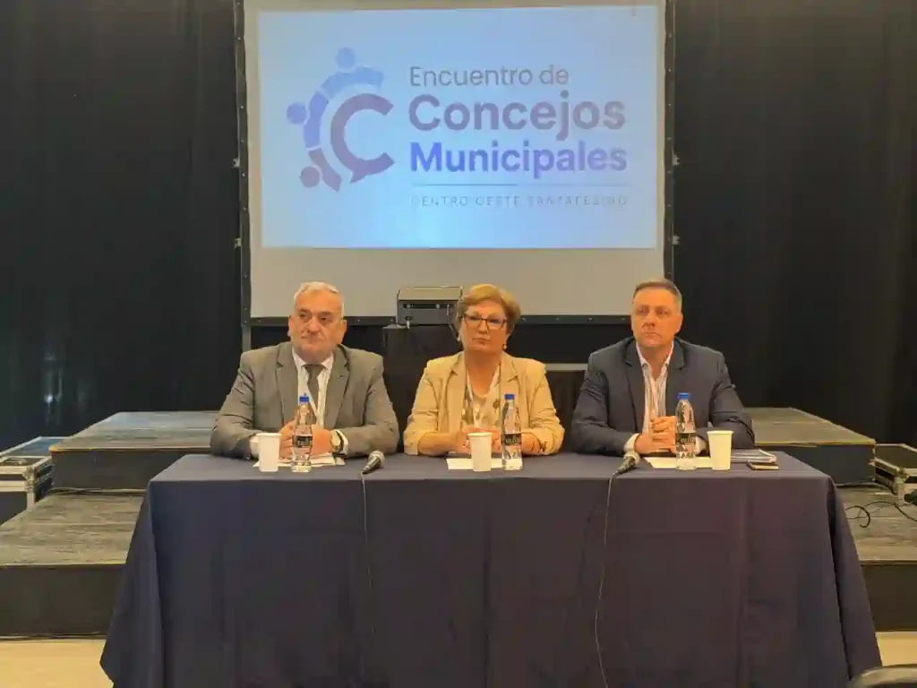 Se llevó adelante un exitoso Encuentro de Concejos Municipales en Rafaela 1 Se llevó adelante un exitoso Encuentro de Concejos Municipales en Rafaela