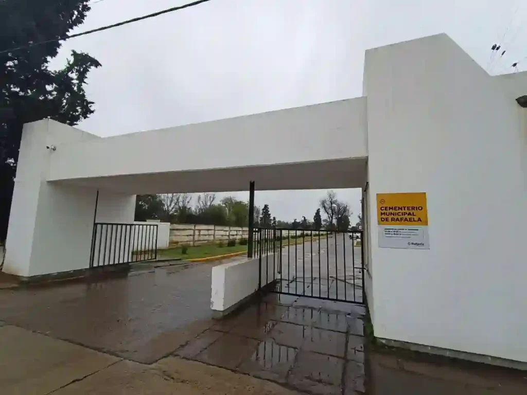 El Cementerio Municipal adopta el horario de primavera-verano