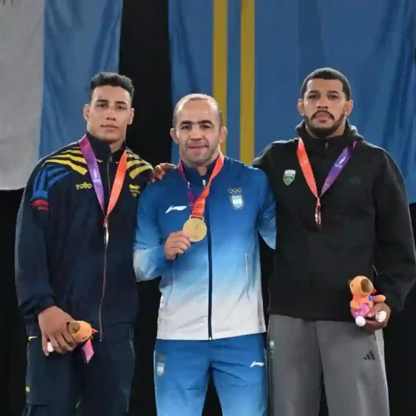 Argentina, Venezuela y Ecuador brillaron en la lucha grecorromana de Rosario