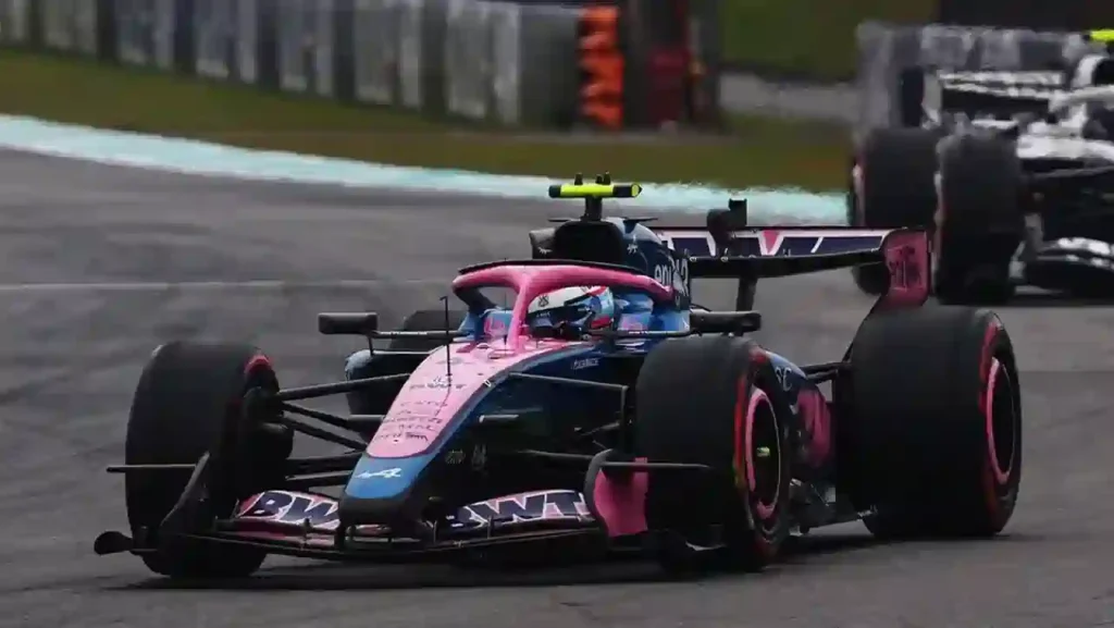 Verstappen ganó en Sepang y Colapinto terminó lejos de los puntos 1 Verstappen ganó en Sepang y Colapinto terminó lejos de los puntos
