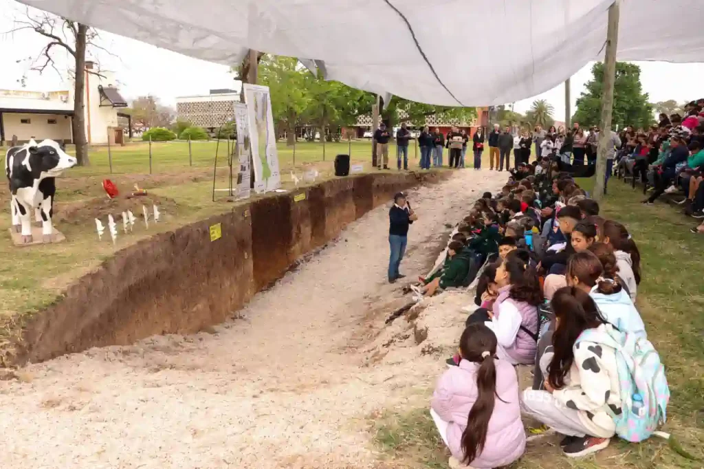 Experiencia Educativa: un encuentro entre la educación, la ciencia y la producción láctea