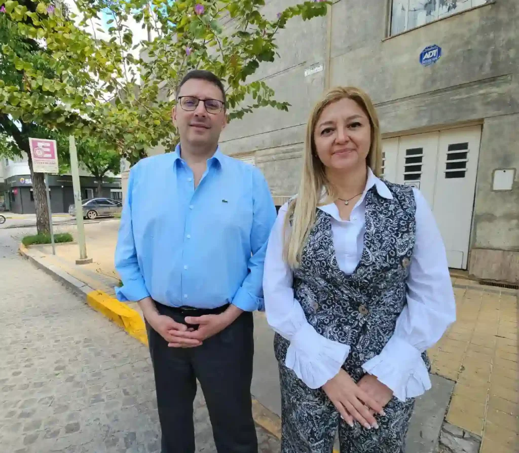 Zec: Mársico y Boidi proponen permitirle a los frentistas estacionar sin costo frente a sus garajes 1 Zec: Mársico y Boidi proponen permitirle a los frentistas estacionar sin costo frente a sus garajes
