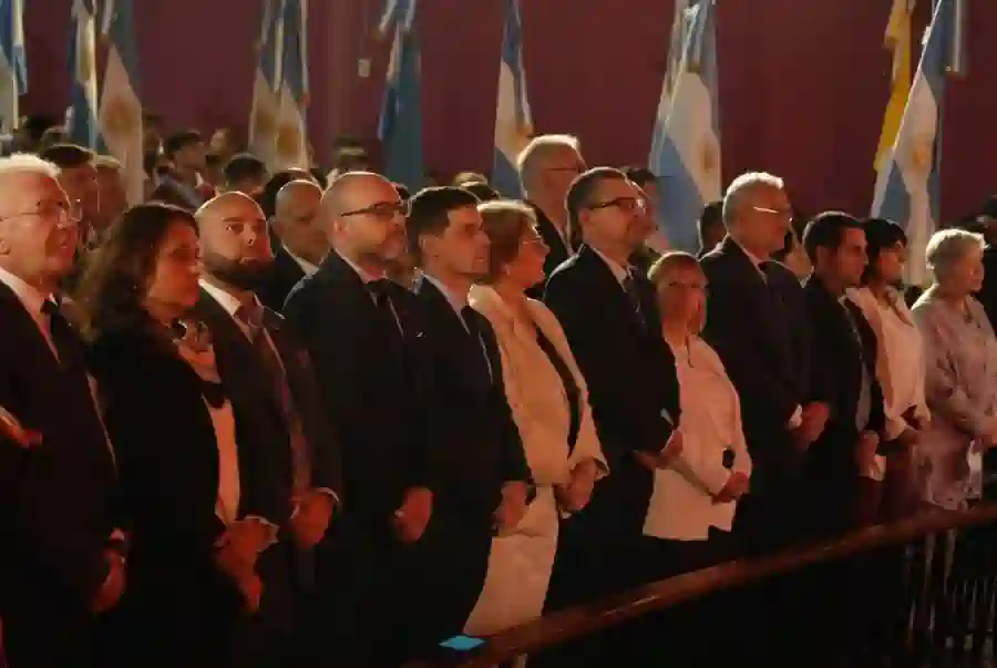 Rafaela celebró sus 145 años con una velada que unió ópera y tango 1 Rafaela celebró sus 145 años con una velada que unió ópera y tango